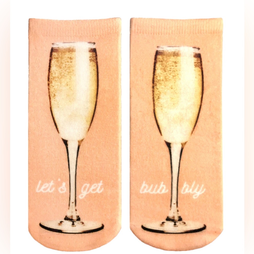 • Living Royal • NWT • Let’s Get Bubbly Ankle Socks • One size fits most